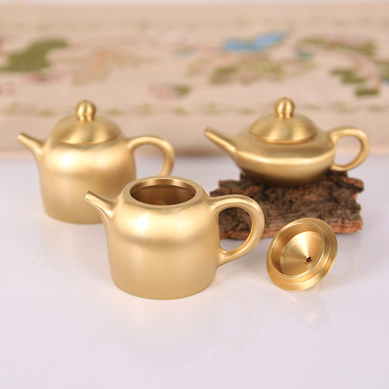 Vintage Collectible Furniture - Mini Bule de Chá em Latão,