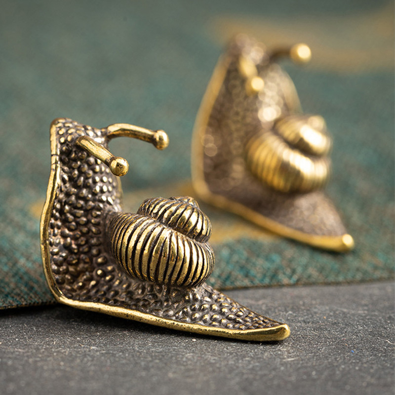 Vintage Collectible Furniture - Ornamento de caracol de latão de