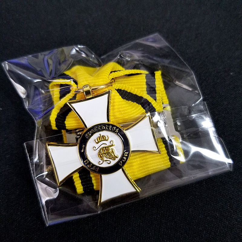Clássico cruz medalha réplica  - Vintage Collectible Furniture avaliação e preço