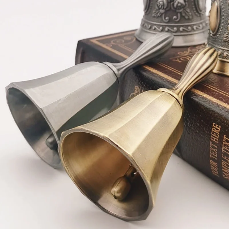 Novo vintage sino de bronze mã - Vintage Collectible Dishes avaliação e preço
