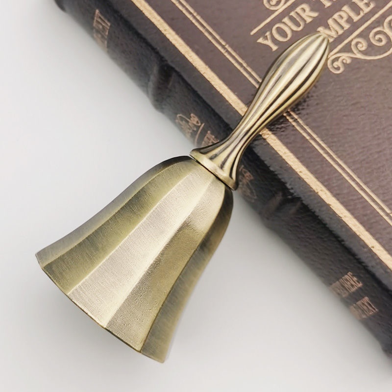 Novo vintage sino de bronze mã - Vintage Collectible Dishes avaliação e preço